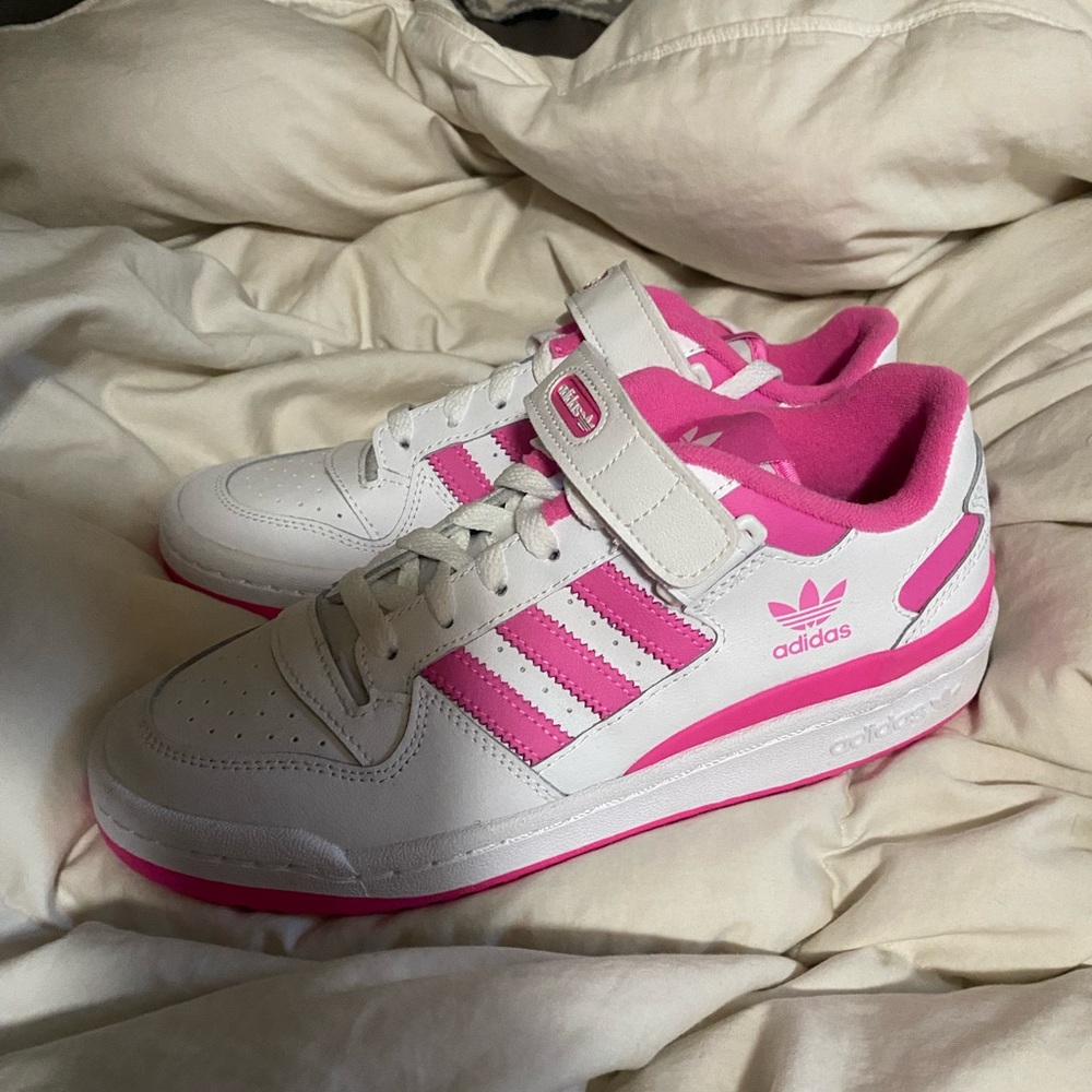 pink adidas forum lows
